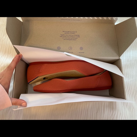 NWB Rothy’s the point copper 7.5 - Picture 3 of 6